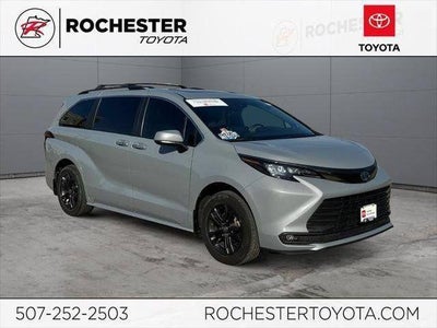 2024 Toyota Sienna Woodland Edition AWD
