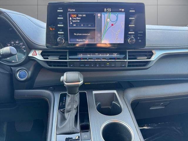 2024 Toyota Sienna Woodland Edition AWD