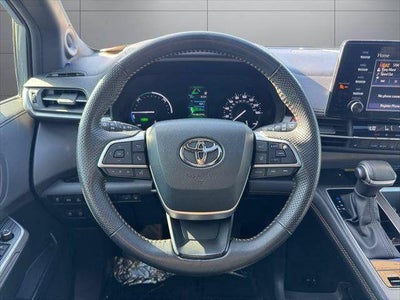 2024 Toyota Sienna Woodland Edition AWD