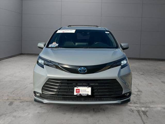 2024 Toyota Sienna Woodland Edition AWD