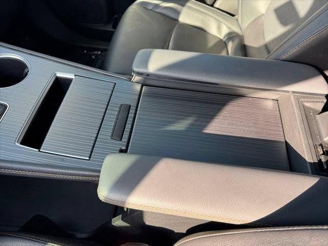 2024 Toyota Sienna Woodland Edition AWD
