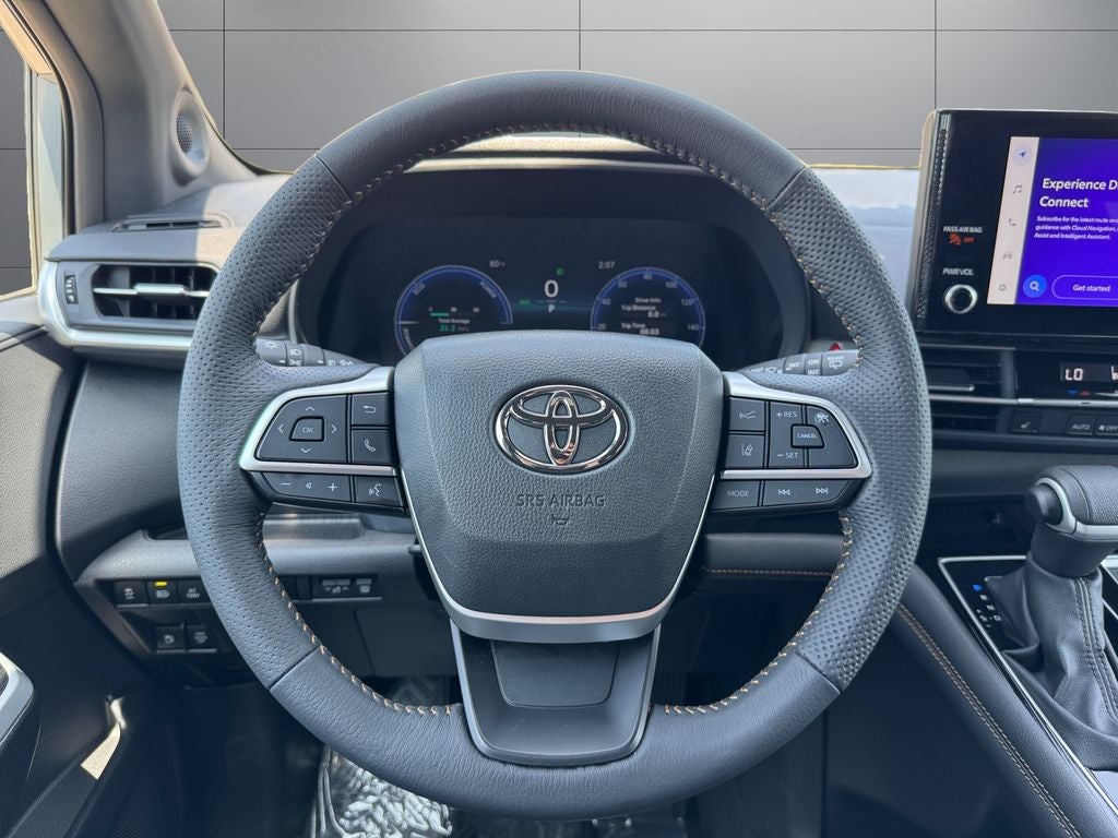 2025 Toyota Sienna Woodland Edition AWD
