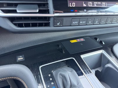 2025 Toyota Sienna Woodland Edition AWD