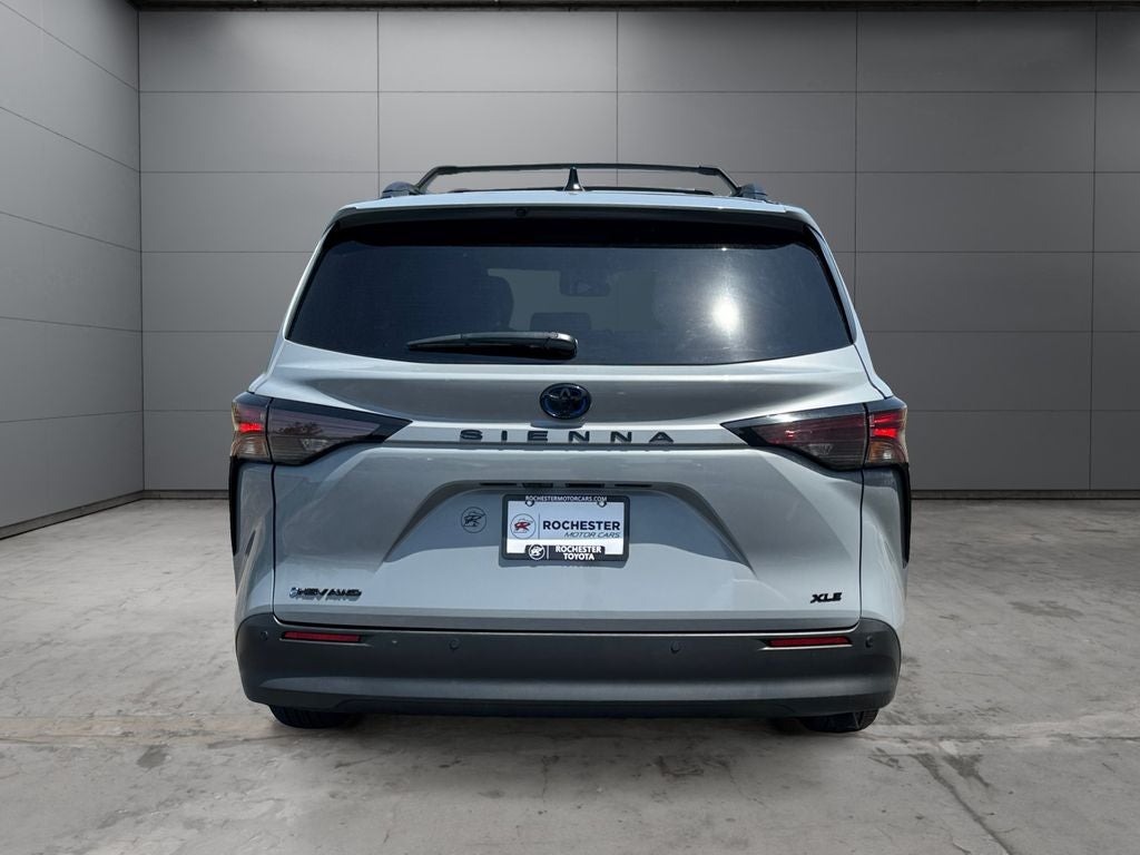 2025 Toyota Sienna Woodland Edition AWD