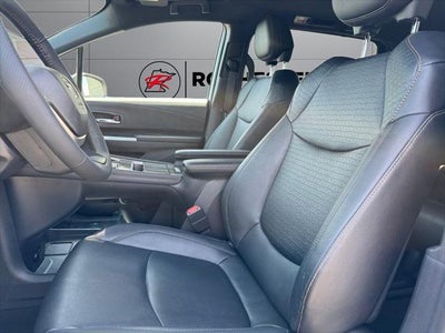 2025 Toyota Sienna Woodland Edition AWD