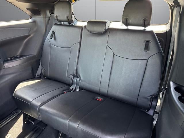 2025 Toyota Sienna Woodland Edition AWD
