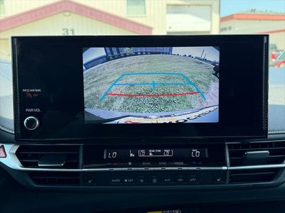 2025 Toyota Sienna Woodland Edition AWD