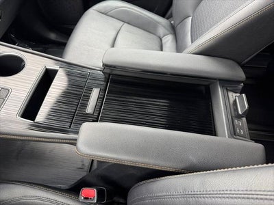 2025 Toyota Sienna Woodland Edition 7 Passenger