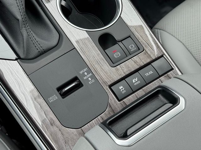 2021 Toyota Highlander Hybrid Limited AWD