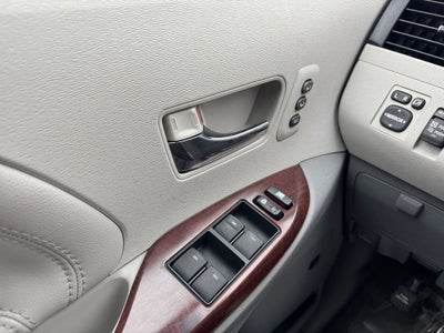 2012 Toyota Sienna Limited 7 Passenger