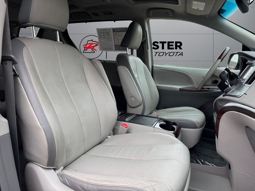 2012 Toyota Sienna Limited 7 Passenger