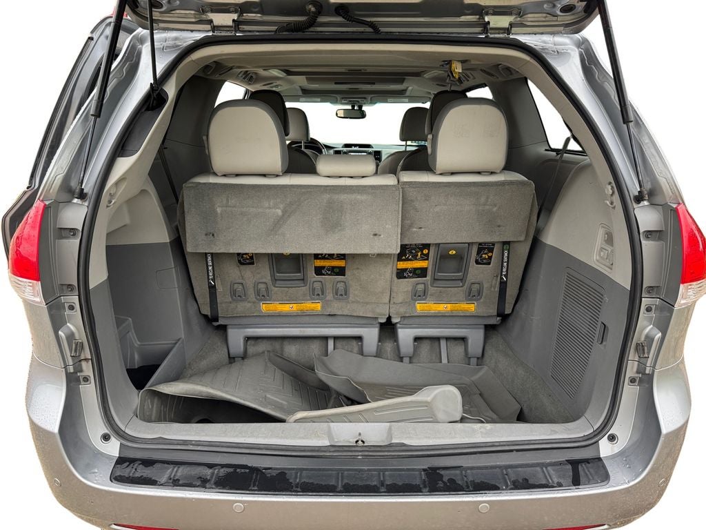 2012 Toyota Sienna Limited 7 Passenger