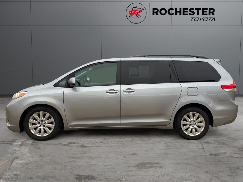 2012 Toyota Sienna Limited 7 Passenger