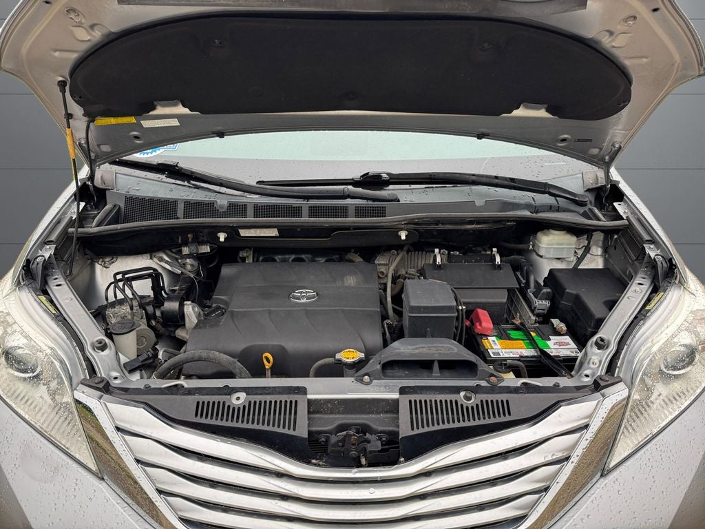 2012 Toyota Sienna Limited 7 Passenger