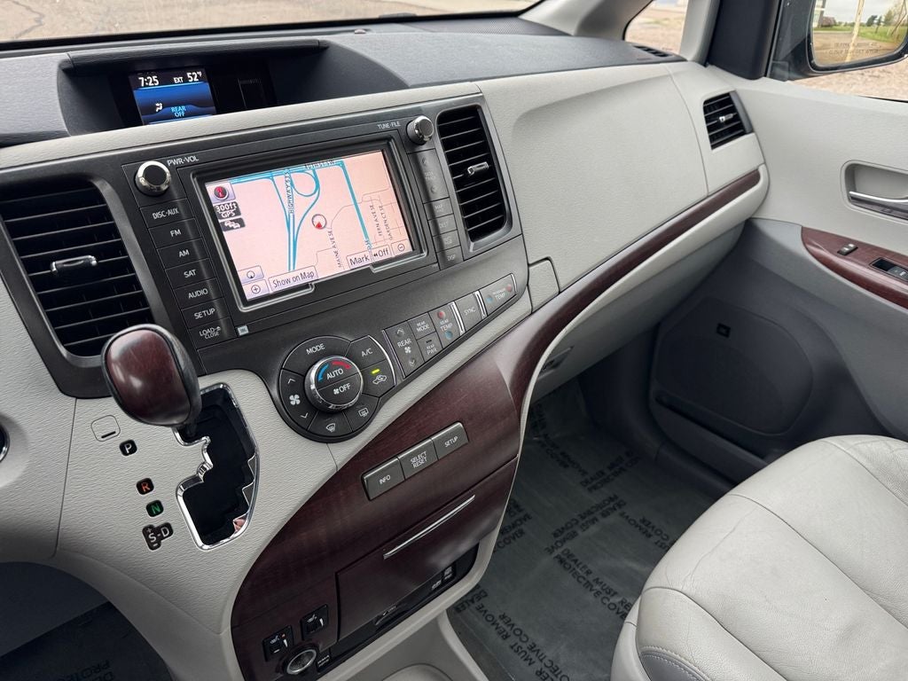 2012 Toyota Sienna Limited 7 Passenger