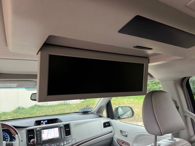 2012 Toyota Sienna Limited 7 Passenger