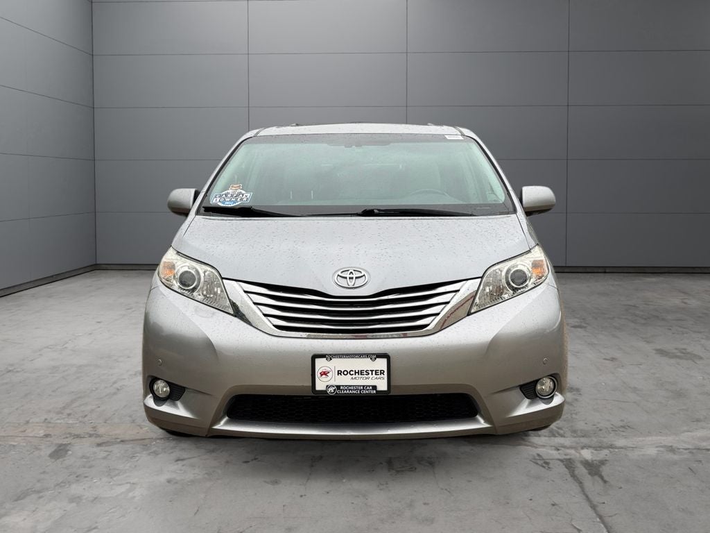 2012 Toyota Sienna Limited 7 Passenger