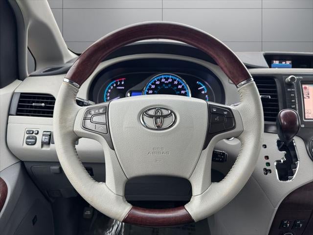 2012 Toyota Sienna Limited 7 Passenger