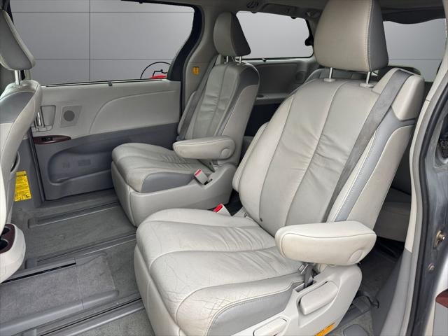 2012 Toyota Sienna Limited 7 Passenger
