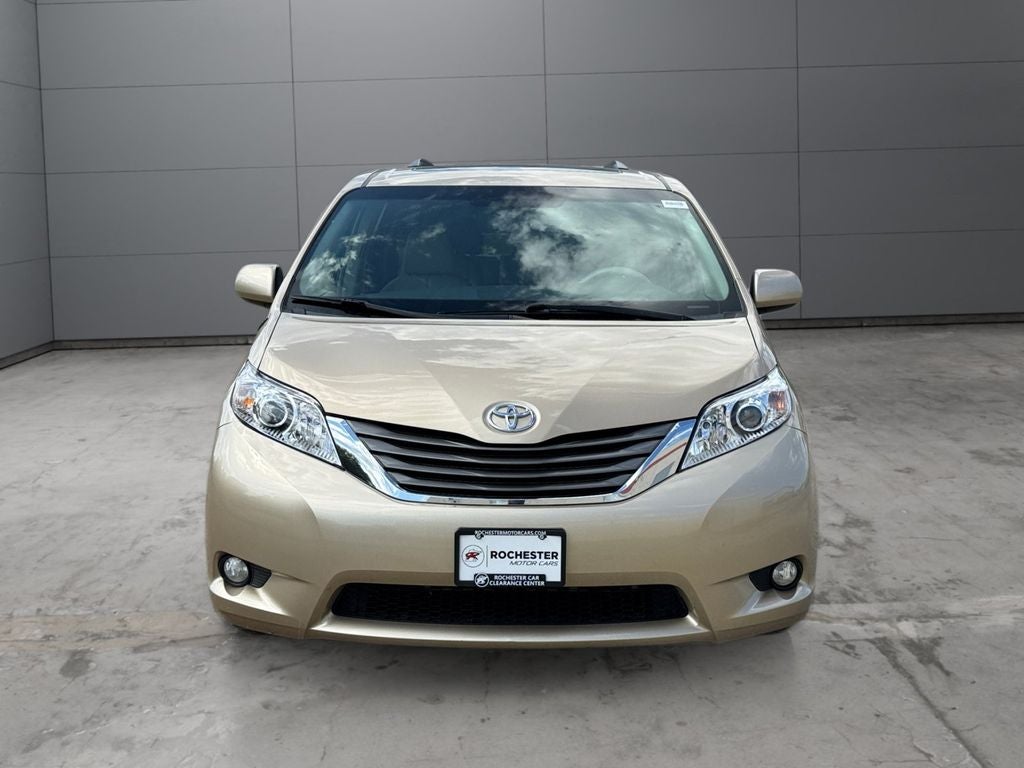 2012 Toyota Sienna XLE 7 Passenger