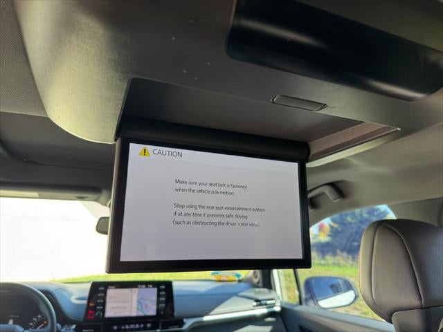 2021 Toyota Sienna XSE 7 Passenger