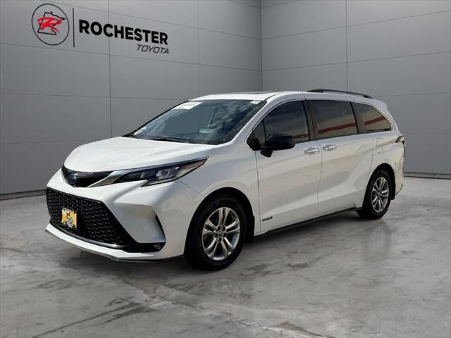 2021 Toyota Sienna XSE 7 Passenger