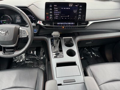 2022 Toyota Sienna XSE 7 Passenger