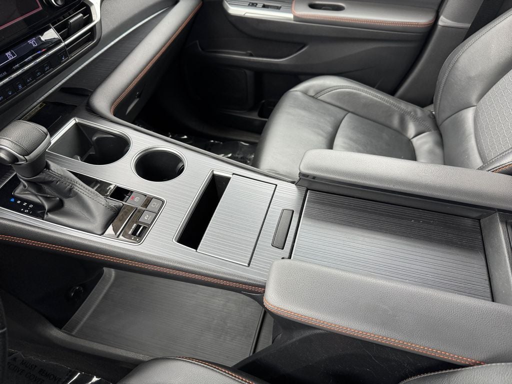 2022 Toyota Sienna XSE 7 Passenger