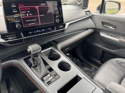 2022 Toyota Sienna XSE 7 Passenger