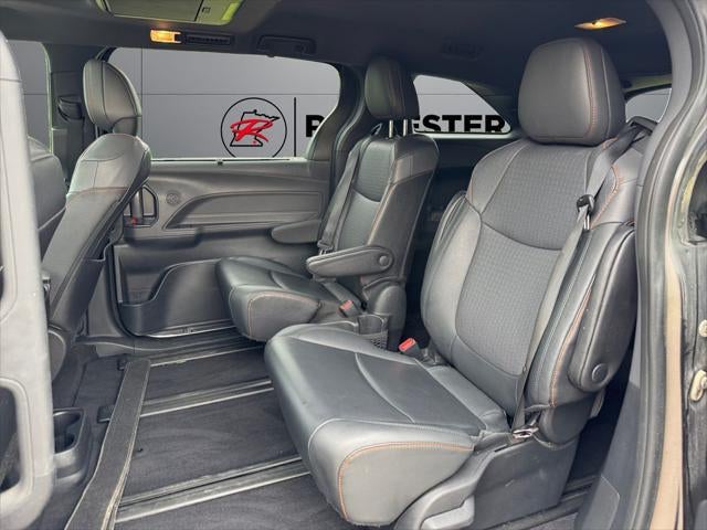 2022 Toyota Sienna XSE 7 Passenger