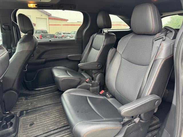 2022 Toyota Sienna XSE 7 Passenger