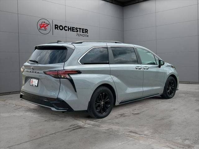 2023 Toyota Sienna XSE 7 Passenger