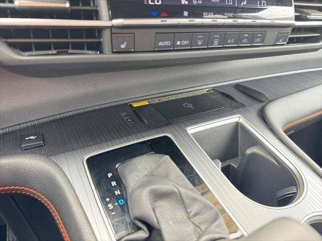 2023 Toyota Sienna XSE 7 Passenger