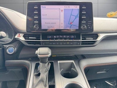 2023 Toyota Sienna XSE 7 Passenger