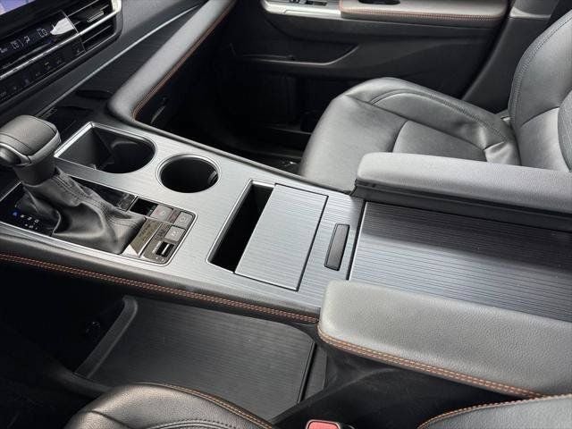 2023 Toyota Sienna XSE 7 Passenger