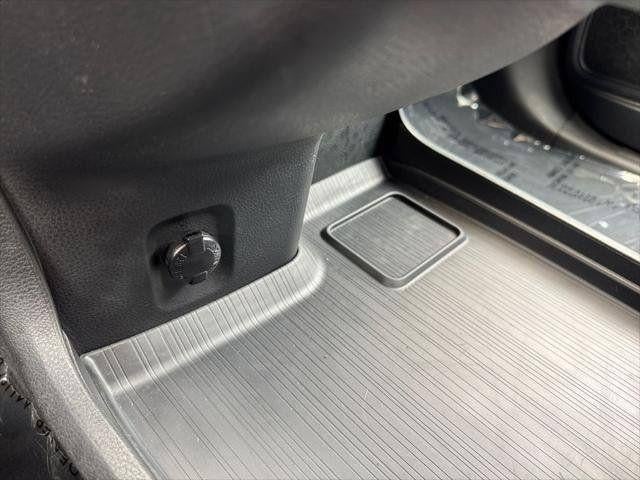 2023 Toyota Sienna XSE 7 Passenger