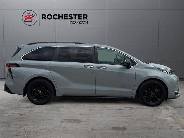 2023 Toyota Sienna XSE 7 Passenger
