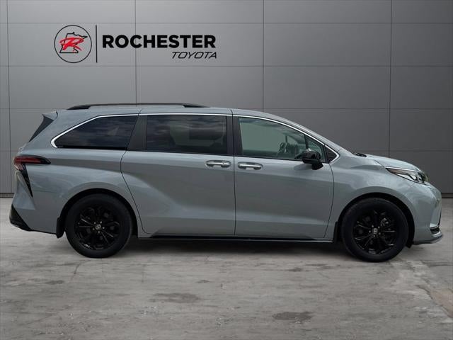 2023 Toyota Sienna XSE 7 Passenger