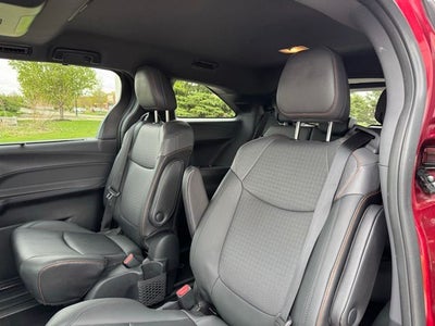 2022 Toyota Sienna XSE 7 Passenger
