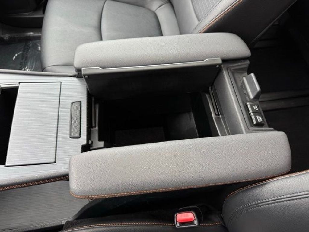 2022 Toyota Sienna XSE 7 Passenger