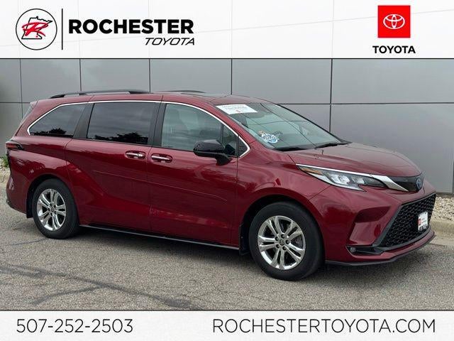 2022 Toyota Sienna XSE 7 Passenger