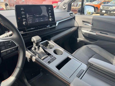 2022 Toyota Sienna XSE 7 Passenger