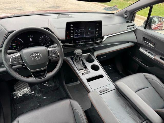 2022 Toyota Sienna XSE 7 Passenger