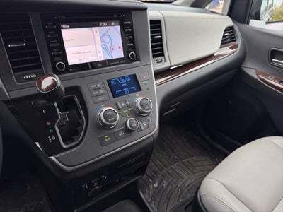 2020 Toyota Sienna Limited Premium 7 Passenger