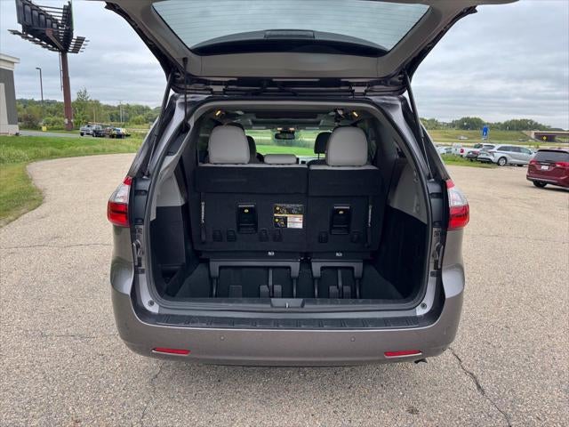 2020 Toyota Sienna Limited Premium 7 Passenger