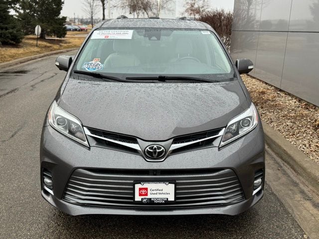 2020 Toyota Sienna Limited Premium 7 Passenger