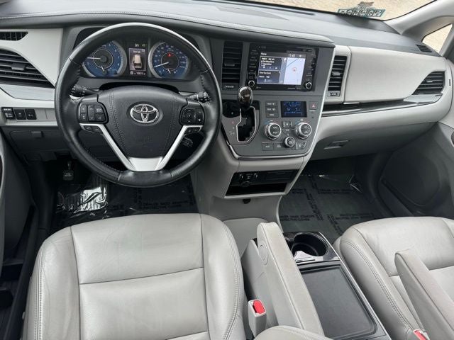 2019 Toyota Sienna XLE 7 Passenger