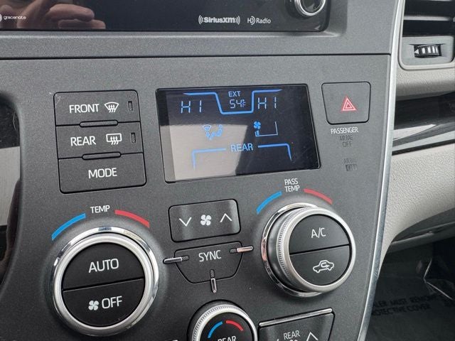 2019 Toyota Sienna XLE 7 Passenger