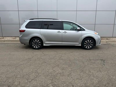 2019 Toyota Sienna XLE 7 Passenger
