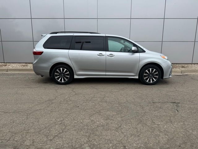2019 Toyota Sienna XLE 7 Passenger